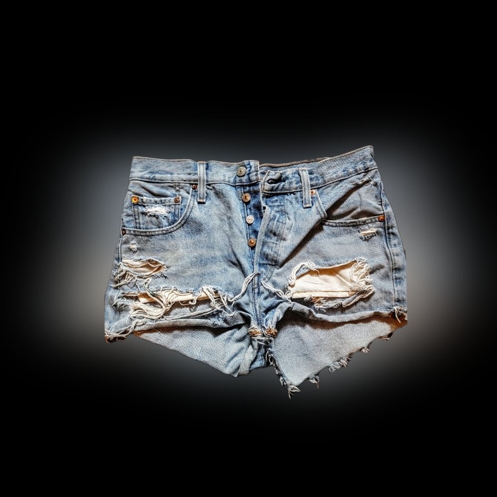 Button fly Levi's cutoffs waist 28 inch